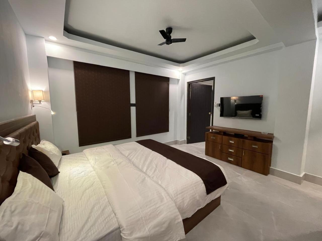 Blue Angel Guest House Шиллонг Экстерьер фото